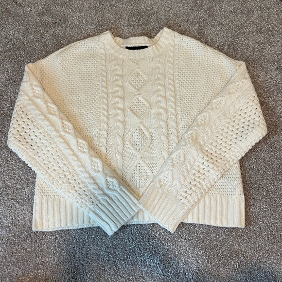Nordstrom Sweaters - Cream Cable knit Sweater